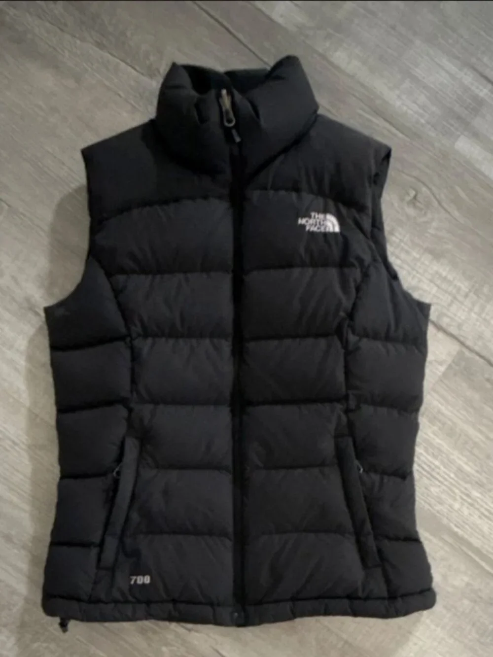 The North Face Black Puffer Vest Men's Full Zip Quilted Logo Stand-Up Collar